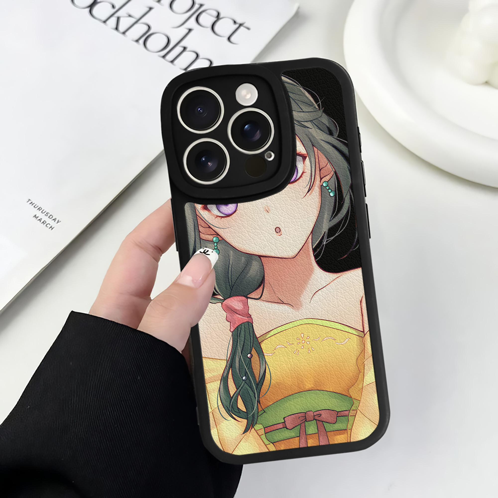 （画像用） 薬屋のひとりごと The Apothecary Diaries 【iPhone 16シリーズ対応】シリコンスマホケース（レザー調） 材質：シリコン